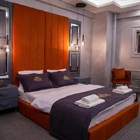 Royal Premium Hotel *