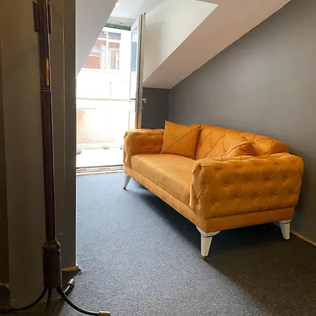 Royal Premium Hotel *