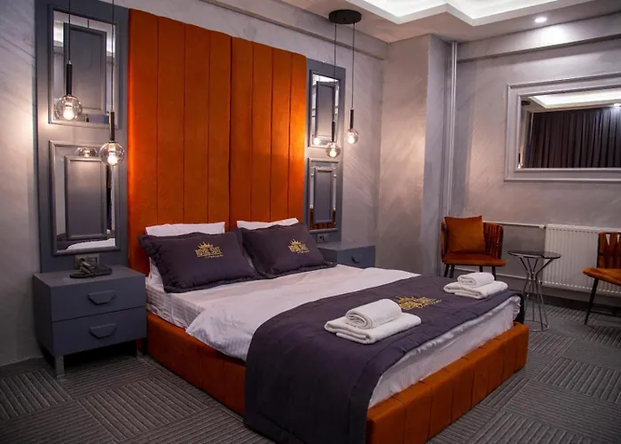 Royal Premium Hotel *