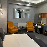 Royal Premium Hotel *